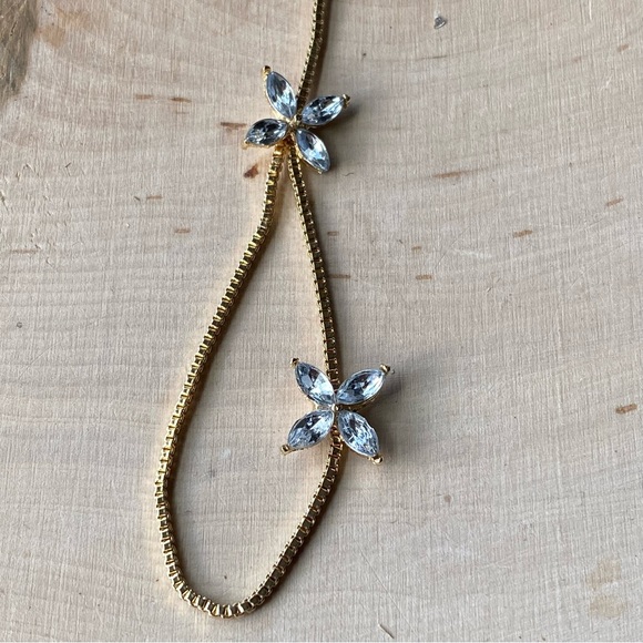 Fabulous Gold & Crystal Floral Slave Bracelet - Picture 6 of 11